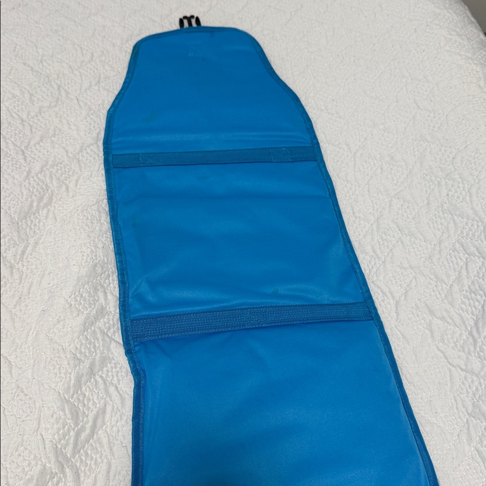 Carats Blue and White Penguin Print Pouch - Picture 2 of 3